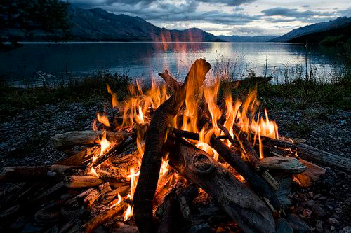Coleman - Get Outside Day - Camping - From The Experts - Build a Campfire