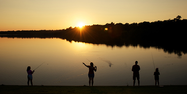 tips-and-tricks-for-lakeside-camping-1